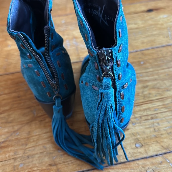 Lane open toe teal Western boots - Picture 5 of 10